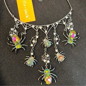 🕷️🕸️NWT- BELLA-JACK Linear Dangle 
Crystal Spiders Webs  Collar Necklace🕷️🕸️